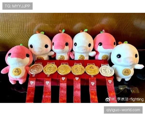 李冰洁训练室的水壶比我家冰箱还贵？？？