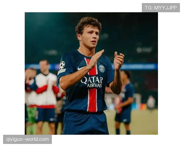 维蒂尼亚表现评价两极分化：战术角色与比赛影响力解析