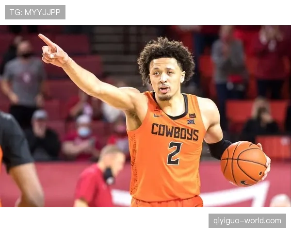 凯德·坎宁安挡拆带动进攻节奏，三分命中率明显提升拉开队内差距