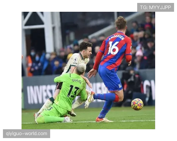 切尔西防线屡遭打穿，整体站位混乱成防守顽疾